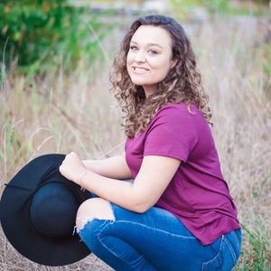 Meet your Posher, Maddie